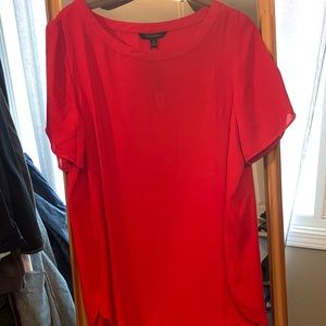 Banana Republic Top size Medium NWT